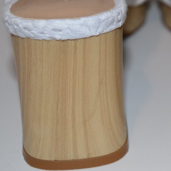 Copper Key Blooming Eyelet Double Bow Platform Sandals - Picture 9 of 11